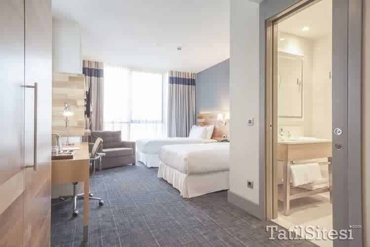 Four Points By Sheraton Hotel